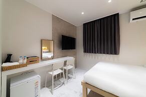 The Central Hongdae