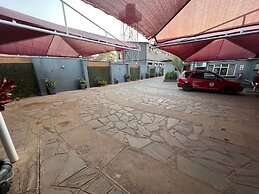 ELON MOREH LODGE