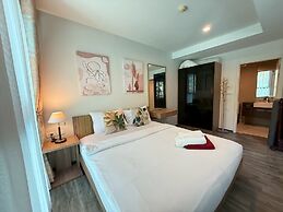 The Deck Patong Phuket by Mickey