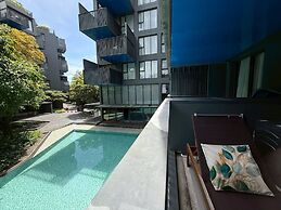 The Deck Patong Phuket by Mickey