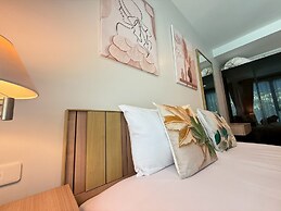 The Deck Patong Phuket by Mickey