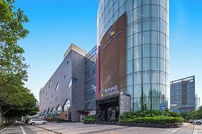 Trendy Romantic Hotel International Guangzhou Baoneng Performing Arts 