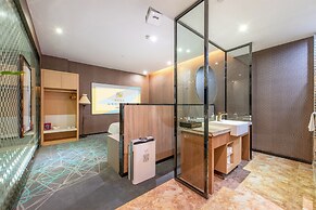 Trendy Romantic Hotel International Guangzhou Baoneng Performing Arts 