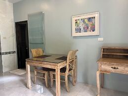 Moubillow Resort