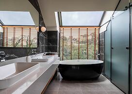 La Yen Retreat