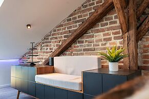 CREST - Riverside Lofts & Studios