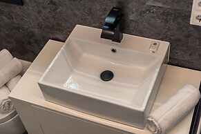 CREST - Riverside Lofts & Studios