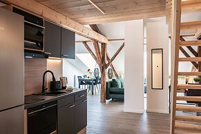 CREST - Riverside Lofts & Studios