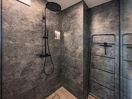 CREST - Riverside Lofts & Studios