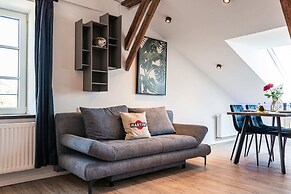 CREST - Riverside Lofts & Studios