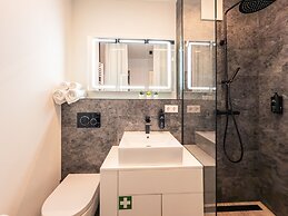 CREST - Riverside Lofts & Studios