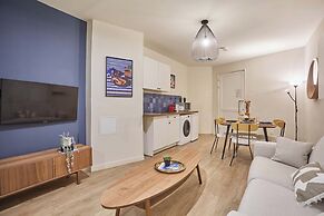 Apartment Exposition Center