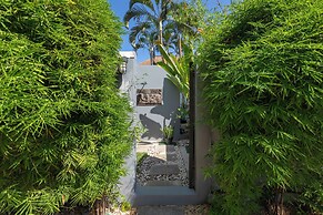 Onyx Villas by TropicLook