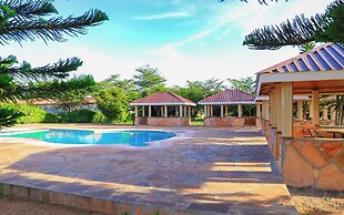 Loita Plains Hotel