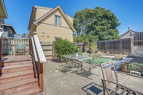 Walkable East Bay Home - 2 Mi to Bart Station