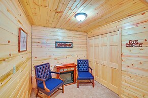 Furnished Deck, Black Hills View: 'lazy U' Retreat