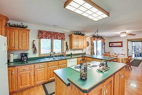 Furnished Deck, Black Hills View: 'lazy U' Retreat