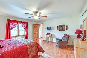 Furnished Deck, Black Hills View: 'lazy U' Retreat