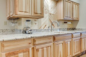 Near Hiking & Snowmobile Trails: Wabeno Cabin!
