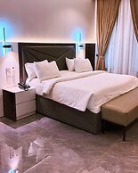 Saint Tropez Hotel and Suites
