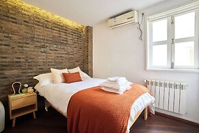 Book and Bed-Jingan Temple