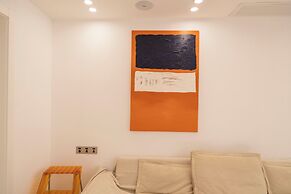Book and Bed-Jingan Temple