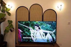 Book and Bed-Jingan Temple