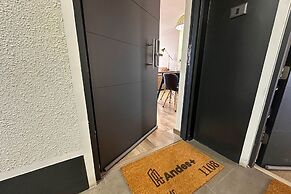 Laguna Oriente by Andes+