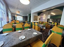 Burlington West Hotel