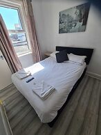Burlington West Hotel