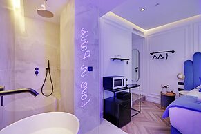 Suite With AC and Jacuzzi Beaubourg Le Marais