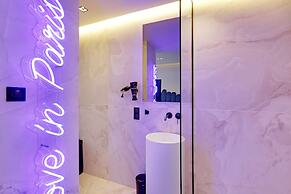 Suite With AC and Jacuzzi Beaubourg Le Marais