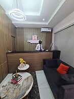 Nook and Cranny Apartment
