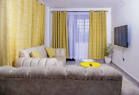Lux Suites The Urbanite Apartments