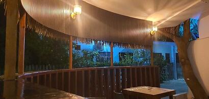 Luk inn at huraa