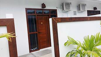 Luk inn at huraa
