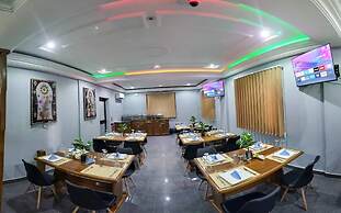 Justina Guest House Hotel