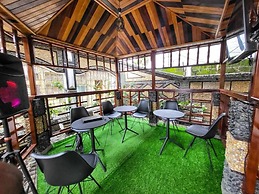 Justina Guest House Hotel