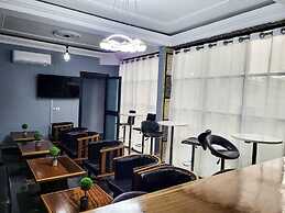 Justina Guest House Hotel