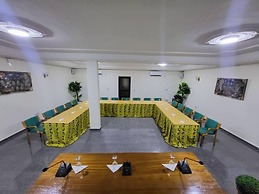 Justina Guest House Hotel