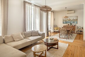Grand Central Apartment by Homing
