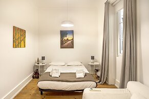Grand Central Apartment by Homing