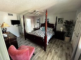 Surfside Suites