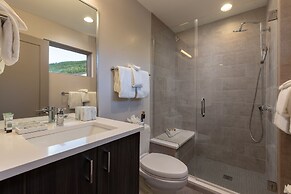 184 Caravelle Drive