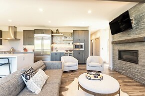 184 Caravelle Drive