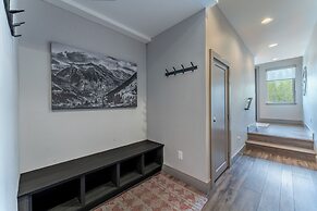 184 Caravelle Drive