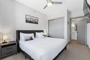 Skywalk Flats #305e : 2