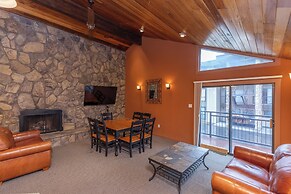 Lake Cliffe #307, Building A
