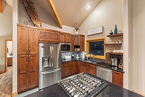 341 Black Hawk Circle