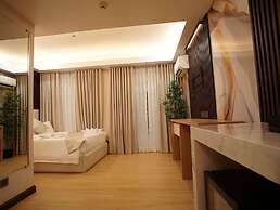 Chateau de Maisons Suites